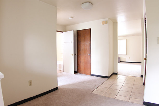 Entrance - Hamilton House