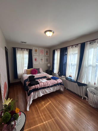 Bedroom - Bedroom sublet Mission Hill summer 2
