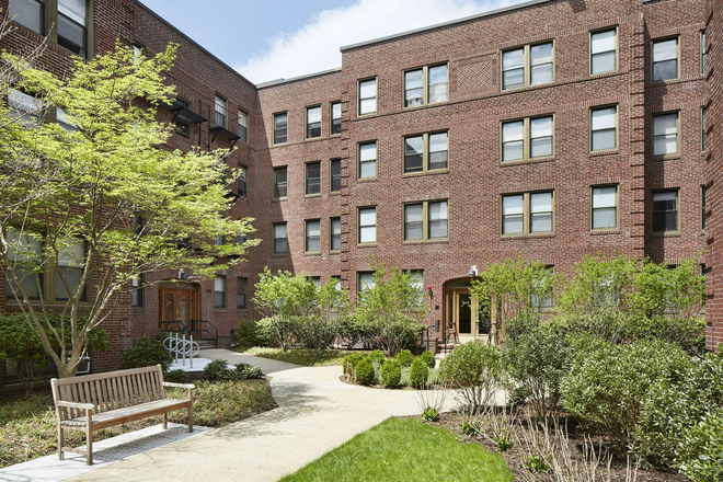 Courtyard - Harvard Housing – Beautiful Room at Terry Terrace, Steps from Harvard Law (Utilities Included) Apartments