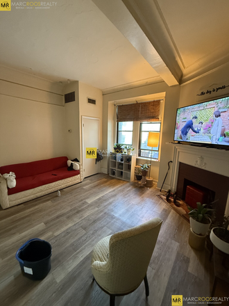 x - Back bay 1 Bed Boylston St