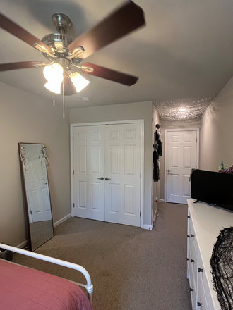 Bedroom - Townhouse close to Dahlonega campus
