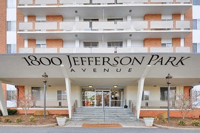 Exterior view of high rise building - Fully Furnished, Modern 2Bed/1Bath Condo close to UVA Grounds & Hospital System - seeking roommate