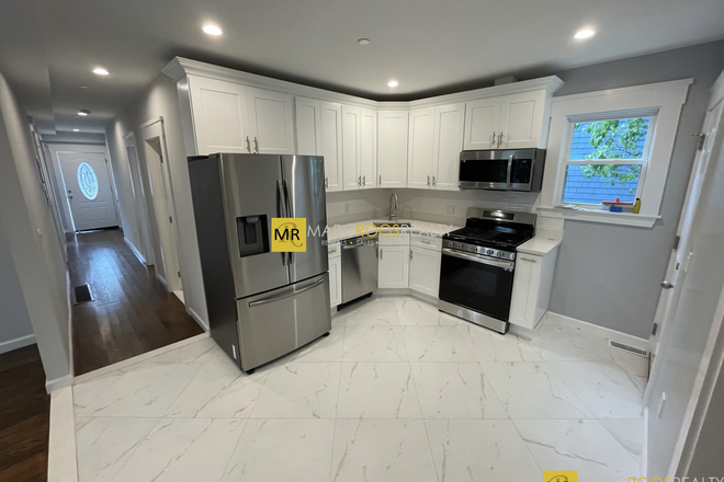 Kitchen - Raymond Ave 4 Bed Somerville Apartments