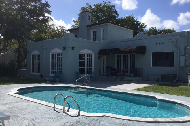 Private Pool and Patio - BEAUTIFUL CORAL GABLES HOME,POOL,BEDROOM & PRIVATE BATHROOM