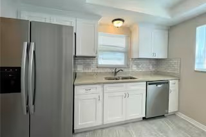 Kitchen - Furnished 3/2 with a Private Pool! Duplex