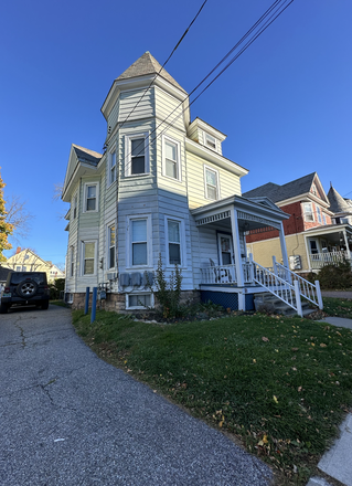 street view of house - Large Apartment, Near Everything