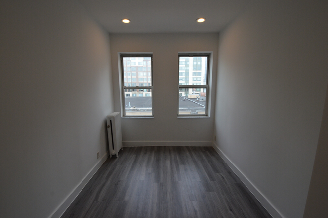Bedroom - Room Rental one bedroom for rent in Fenway across Target 9/1 Apartments