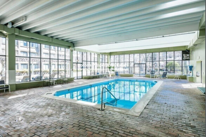 A - LUXURY BUILDING WITH POOL Condo