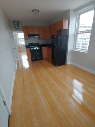 Kitchen - Joy St 2 Bed Beacon Hill Apartments