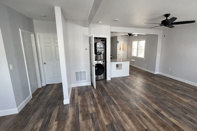 Living room W&D - "Little Italy"" Beauty" Duplex