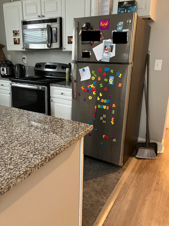 Kitchen - University Crossings Summer Relet: Move in Early!