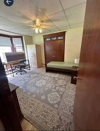 The bedroom! - Beautiful bedroom on Colchester Ave for sublet from August2025-June2026!