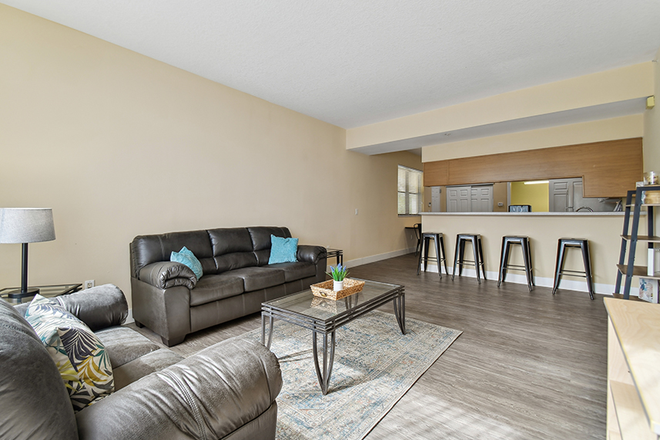 bathrooms for each, full size bed, computer desk, chest, and night stand - Malibu Apartments 4Bed/4Bath