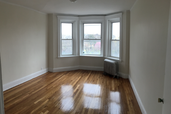 visit hubrealtyproperties.com - Fenway, renovated 1 bedroom split with new kitchen Apartments