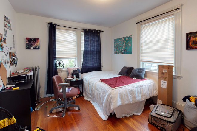 Bedroom with hardwood floors - Private furnished bedroom in deluxe apartment min.  to Harvard, MIT &BU! !