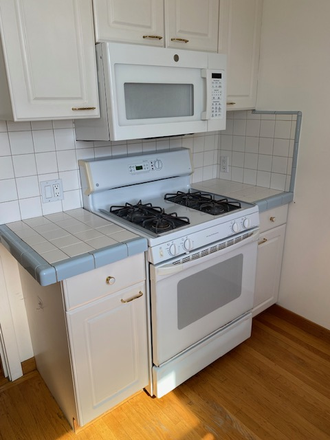 Kitchen - One block from Koret Center - beautiful, light-filled, top floor flat Duplex