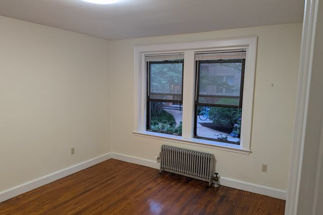 Bedroom for Rent - Harvard Housing – Beautiful Room at Terry Terrace, Steps from Harvard Law (Utilities Included) Apartments