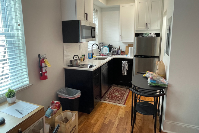 Kitchen - Studio apts-Nassau St-Princeton
