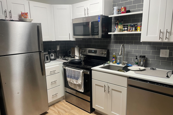 Kitchen - Yugo Rivermarket Apartments