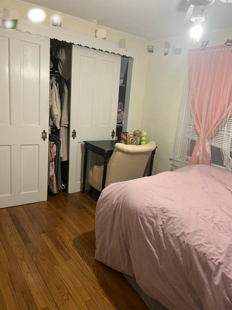 Upstairs Bedroom (for rent) - Furnished room in shared 3BR home for PU affiliate-Park Place-Princeton
