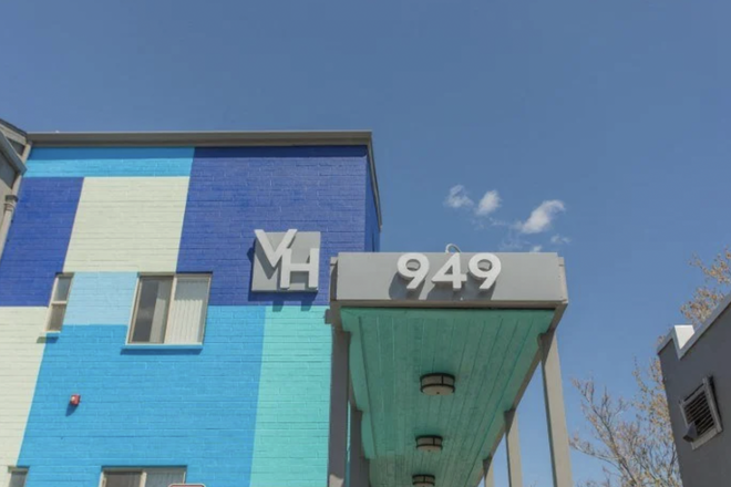 Front of Building - The View House