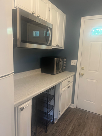 Kitchen - 13 South Hillview Drive Narragansett, RI 02882