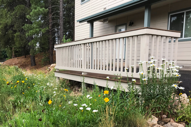 Front porch area - Quiet 4-bedroom townhome near NAU with private entry and dedicated parking