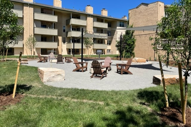 gathering space, grills - Bright, Peaceful Condo