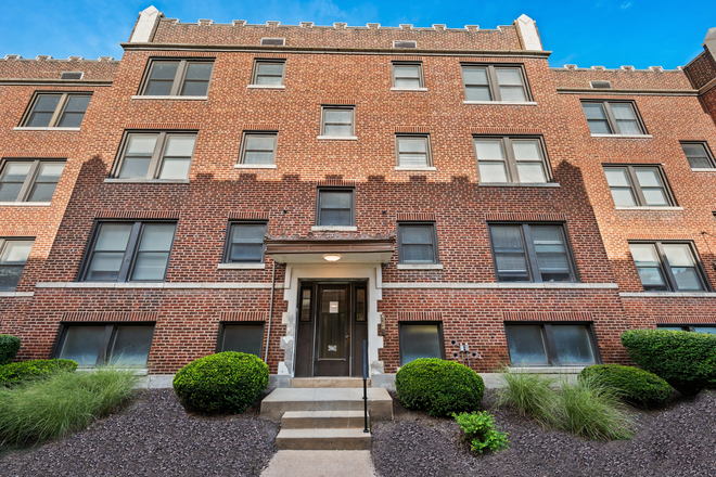 Entry - Stella on Lindell