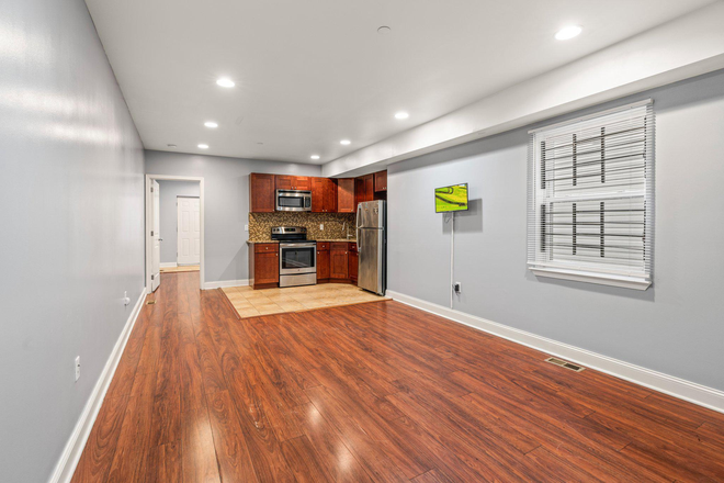 Kitchen - 1419 North 17th St Unit A Townhome