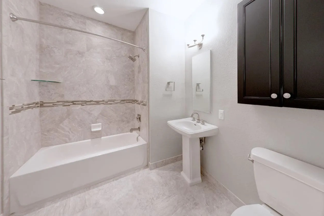 Bathroom - Savion Park Luxury Apartments