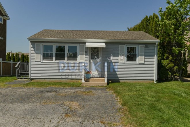 Exterior Front - Walk to beach