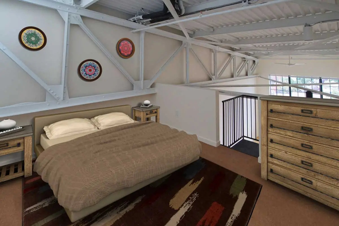 loft bedroom - 2BR apt-Clark Ct-Trenton