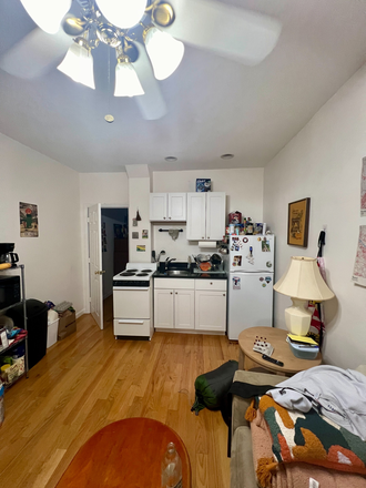 . - Renovated 1-bed on Symphony Rd! Available 9/1/24 Apartments