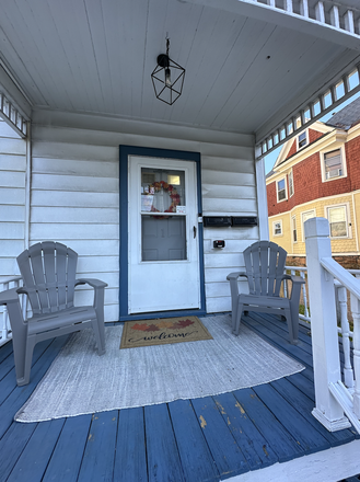 front porch - Large Apartment, Near Everything