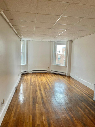 STUDIO - 854 BEACON STREET, BOSTON - RENOVATED STUDIO NEAR KENMORE SQUARE AND BU AVAILABLE SEPTEMBER 1, 2026 Apartments