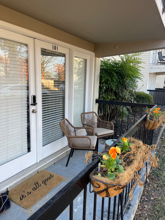 Patio - Furnished 2/2 Condo very close to campus!