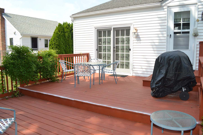 Exterior - 10 Frances Avenue - Scarborough Beach House