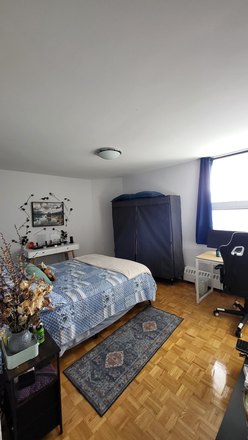 Bedroom - Cozy Furnished 1BR by UofT – Large Balcony & Sunny Plant-Filled Dining Apartments