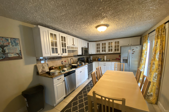 Call NOW for showings! 617-236-8550 - GORE ST PL - *NO FEE* 3BR HOUSE ON QUIET SIDE ST AVAIL *9/1/2026* W/ 3 BATH, LNDRY IN UNIT, DW, EIK