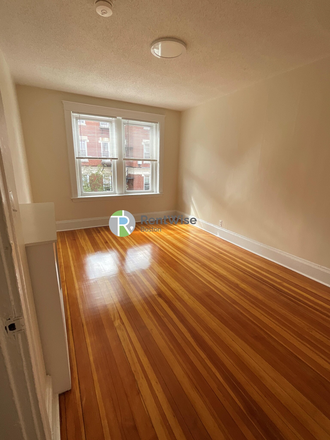2 - SEPT 2025- Allston 3 bed, just renovated! H/HW inc. No Fee Apartments