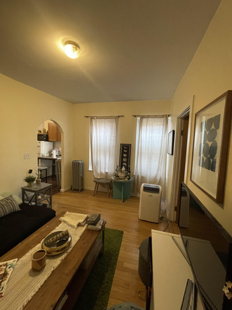 Living room - **NO BROKERS FEE!!** 2 BED / 1 BATH W/ LAUNDRY IN UNIT! Avail 9/1/26!! Apartments