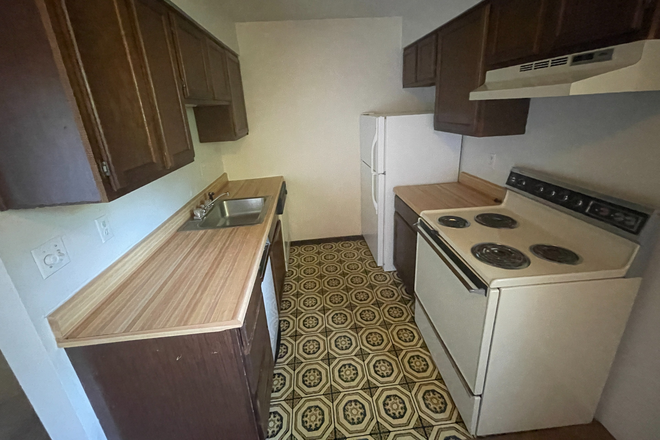 4 - August 2026 Pre-leasing! 2857 Shadow Creek Dr #A103 Condo