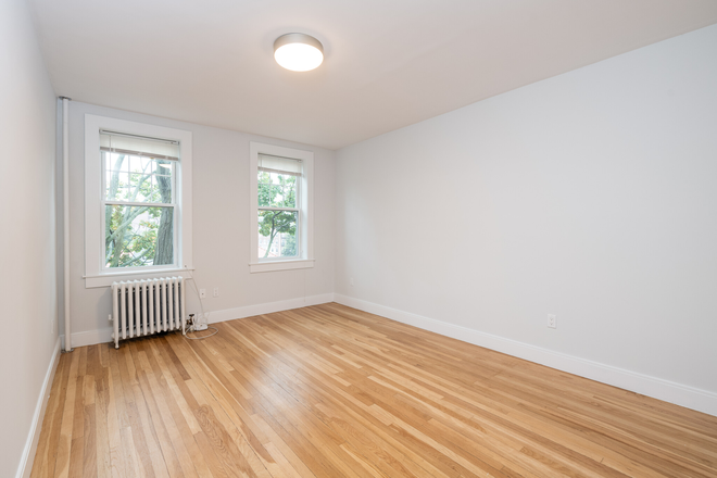 1 - AUG 2026-Gorgeous Brighton studio. Pet Friendly. H/HW inc-NO FEE! Apartments