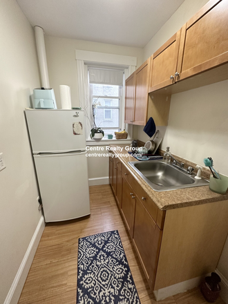 LIVING - NO BROKER FEE!! STUDIO WITH HEAT AND HOT WATER INCLUDED! 9/1/25