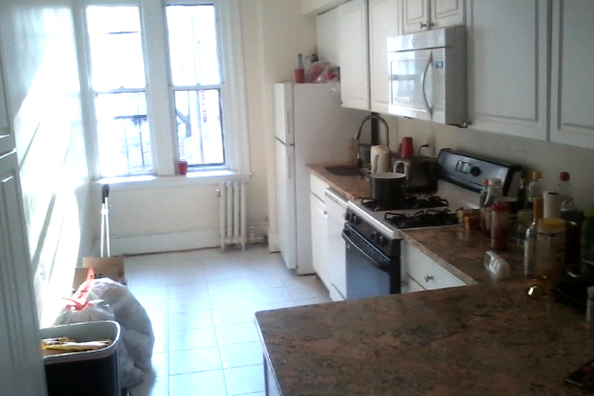 Visit hubrealtyproperties.com - Huge front 2 bedroom with renovated kitchen, nearby to take walks on the reservoir