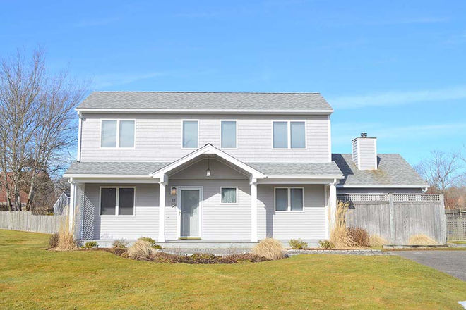 Front of House - 10 Ashton Lane