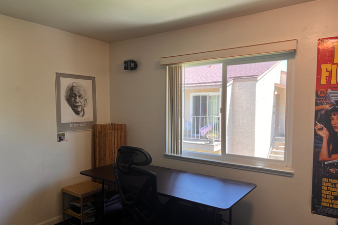 Bedroom - Campus Village Summer Housing (1bed, shared bath)
