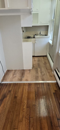 Call NOW for showings! 617-236-8600 - ANDERSON ST - *NO FEE* NICE & SUNNY, CUTE & COZY STUDIOS AVAIL *9/1/2026* W/ H&HW INC ON BEACON HILL Apartments