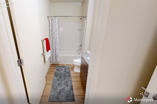 Model of Room D Bathroom - Terrapin Row Skyline Apartment Room D3 4x4 Attached Bath